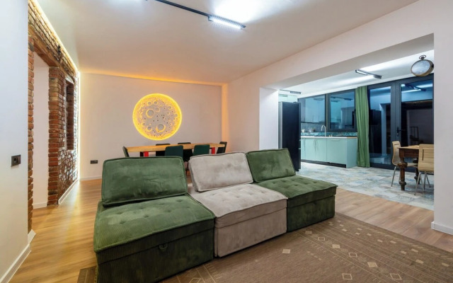 Niabi 3BDR Villa with pool