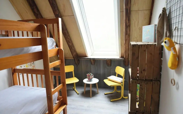 Hoeve Landzicht Accommodation for 24-people