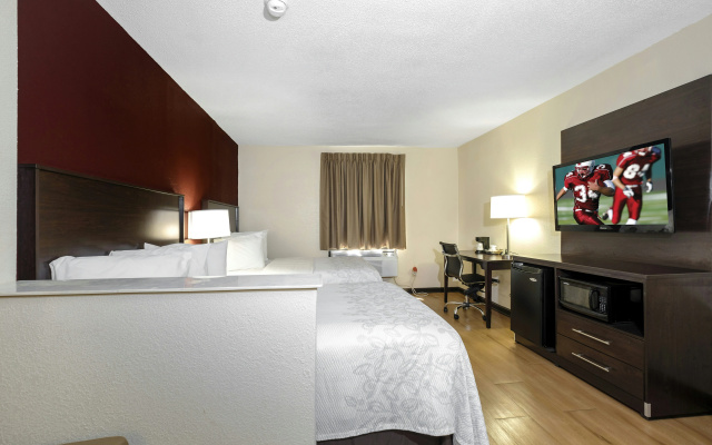 Red Roof Inn PLUS+ & Suites Opelika