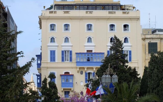 Hotel Castille вид на фасад