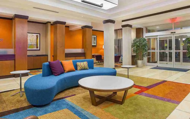 Fairfield Inn & Suites Louisville East