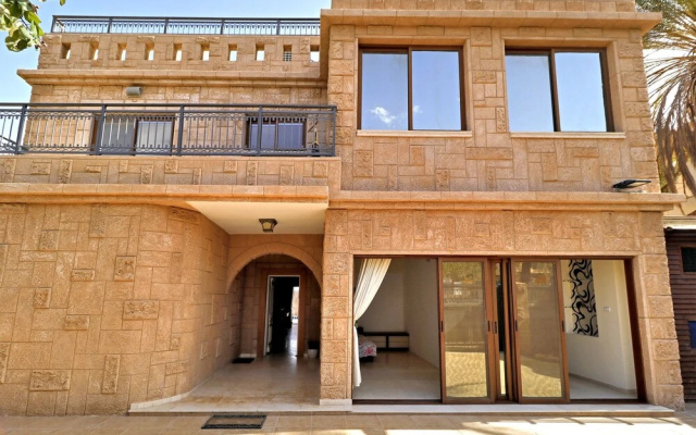 Armon Eilat