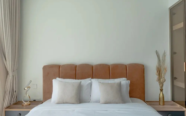 Luxury townhouse in Al Danah Bay