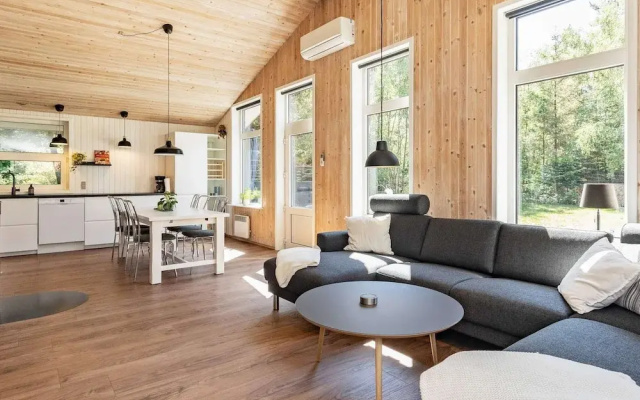 6 Person Holiday Home in Saeby-by Traum