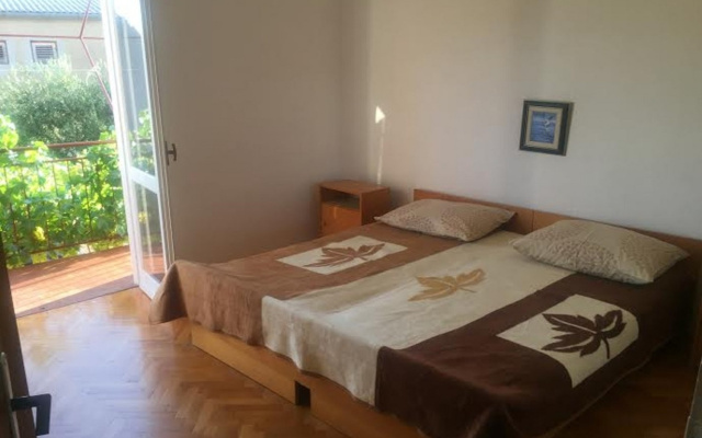 Apartment Sunny  - sea side terrace & parking: A2 Starigrad-Paklenica, Zadar riviera