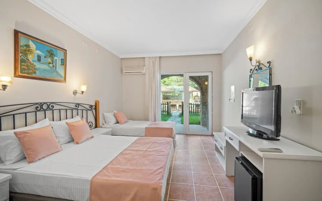 Alados Otel