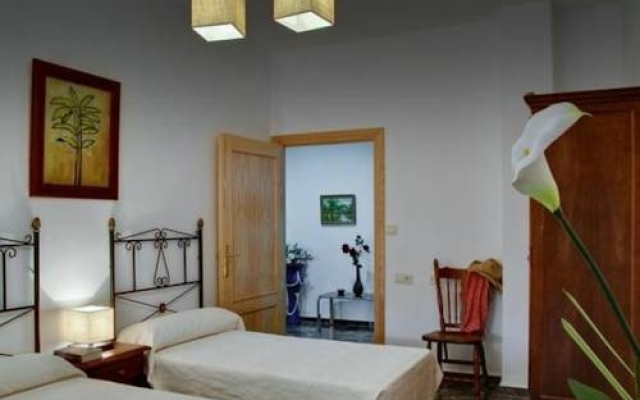 Отель Cortijo Cuesta Herrero комната для гостей
