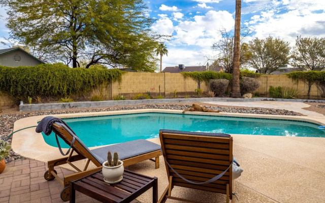 Royale Living in the Heart of Phoenix