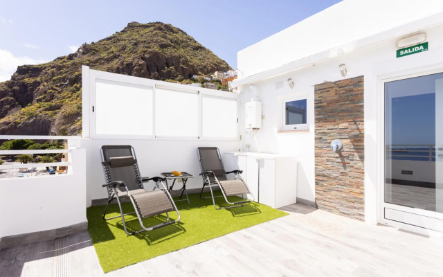 Home2Book Sea Front Las Teresitas Beach Attic