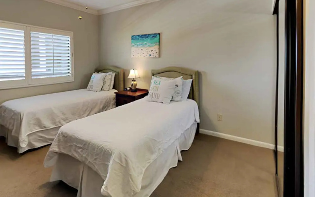 Romar House #702B by Southern Vacation Rentals