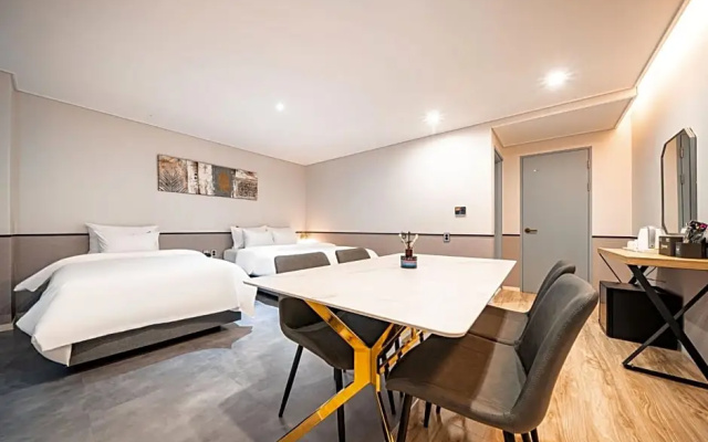 No.25 Hotel
