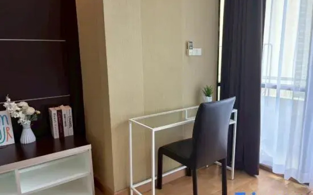 The Wooden Nest Warm Stay at Sukhumvit 8