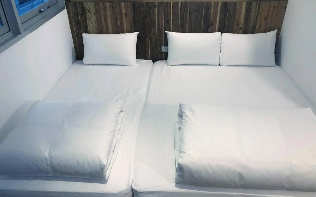 Star Hostel Taichung Parklane