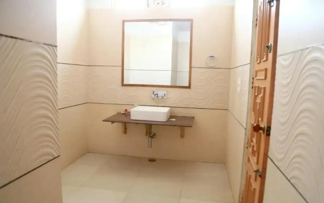 Hotel Rajmahal