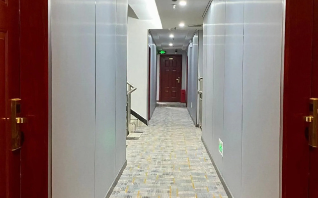 Yanhe Haina Hotel
