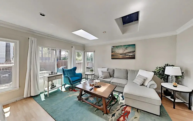7085thav 2 Bedroom Home