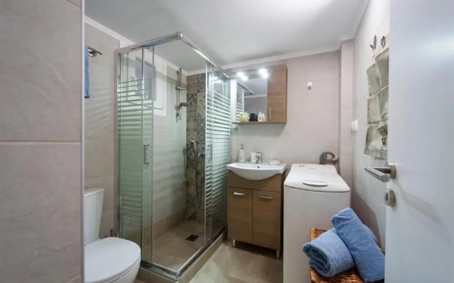 Charming Apartment in heart of Athens