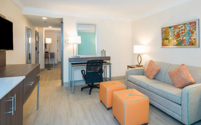 Holiday Inn Express and Suites Nassau