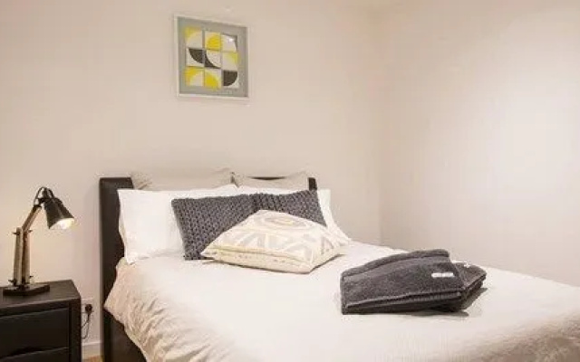 LittleStay Collection - Swanston