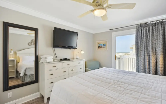 Sandpiper Cove 1125 1 Bedroom Condo by RedAwning