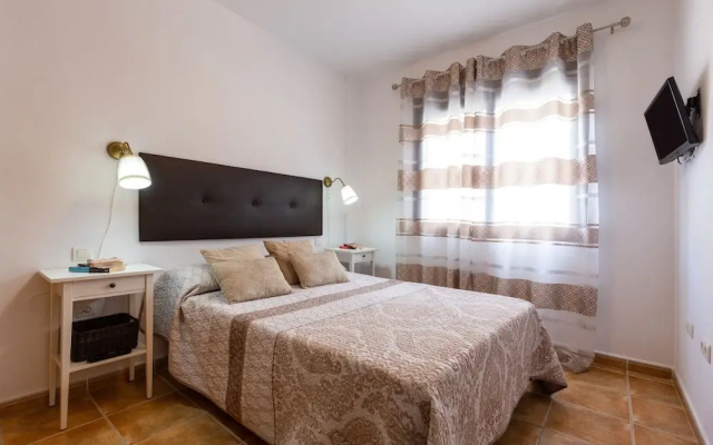 Tolox 2 in Tolox With 1 Bedrooms and 1 Bathrooms