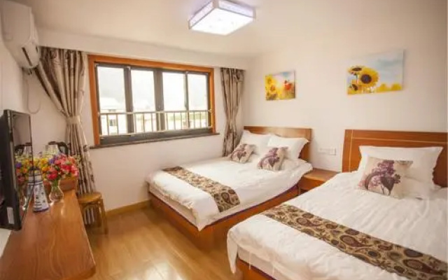 Haiyunjian Cafe Hostel