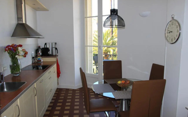 Le Pavillon