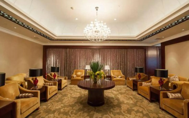 Binjiang International Hotel