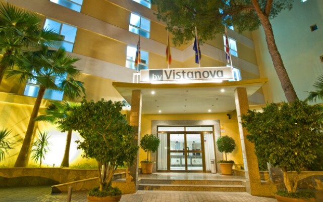 Bellevue Vistanova Hotel вид на фасад