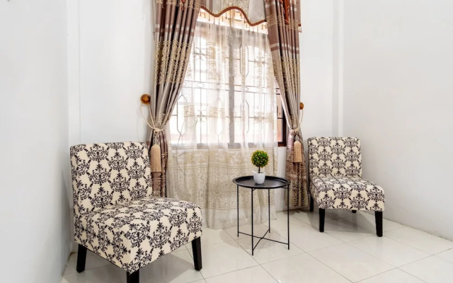 OYO 1632 1000 House Syariah
