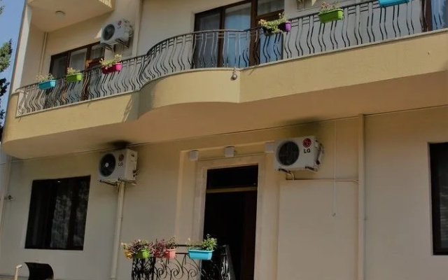 Garden Villa Hotel