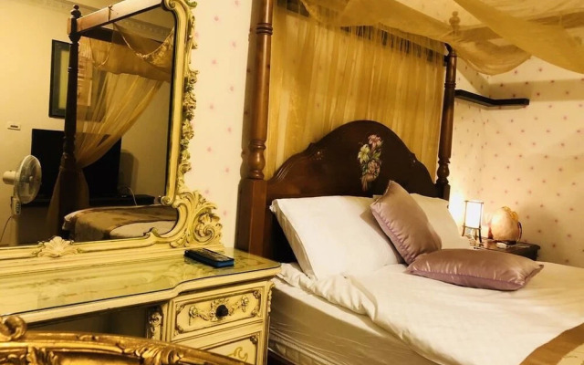 Corner Love Homestay