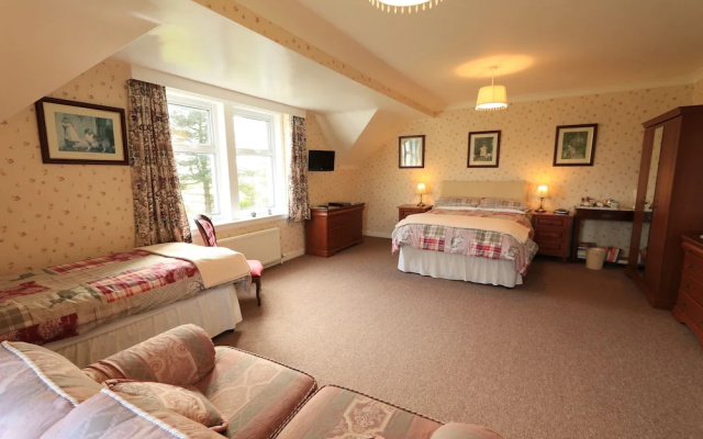 East Challoch Farm Bed and Breakfast