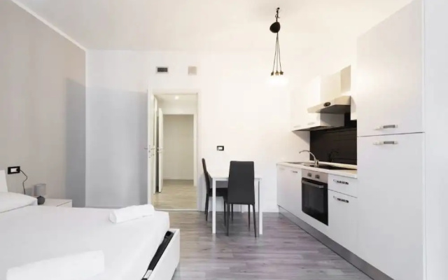 Central Station Studio by FlatsCollection