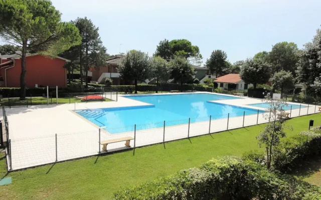Nice Flat With Pool and Garden