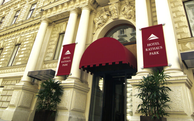 Austria Trend Hotel Rathauspark вид на фасад