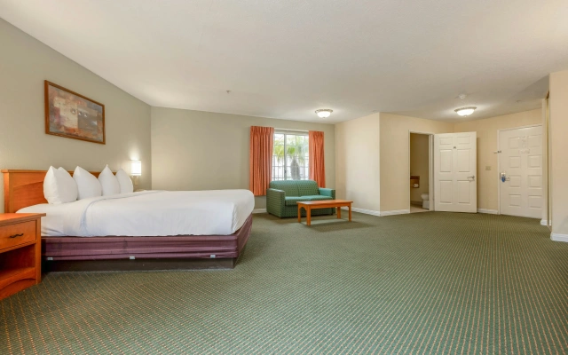 Hotel Avenida, San Clemente Beach