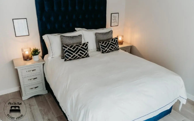 Stylish City Centre 2 Bedroom Apt Free Parking