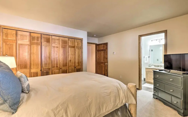 Luxe Vail Valley Retreat w/ Hot Tub!