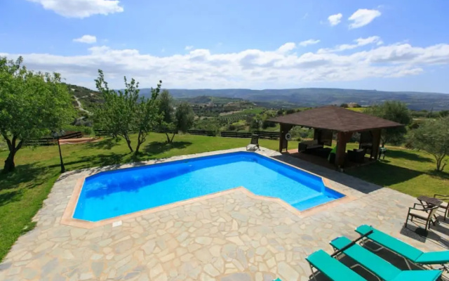 Villa River View in Peristerona