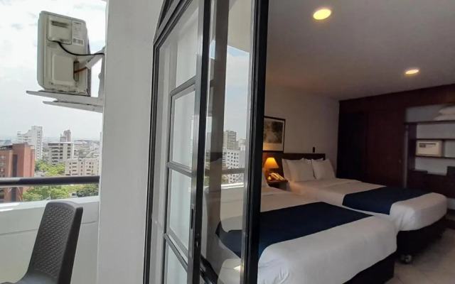 Travelers Apartamentos & Suites Castellón de Juanambú