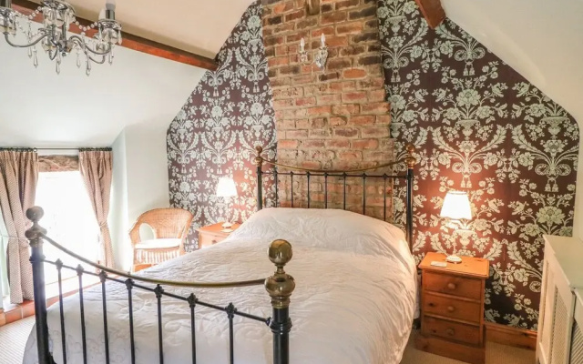 Blacking Mill Cottage
