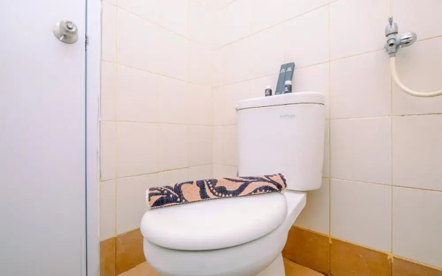 Cozy Living And Modern 2Br Bassura City Apartment