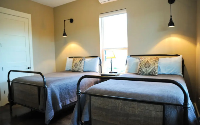Hill Country Casitas