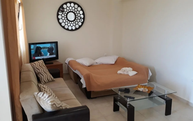 Iros Sea View Apartments