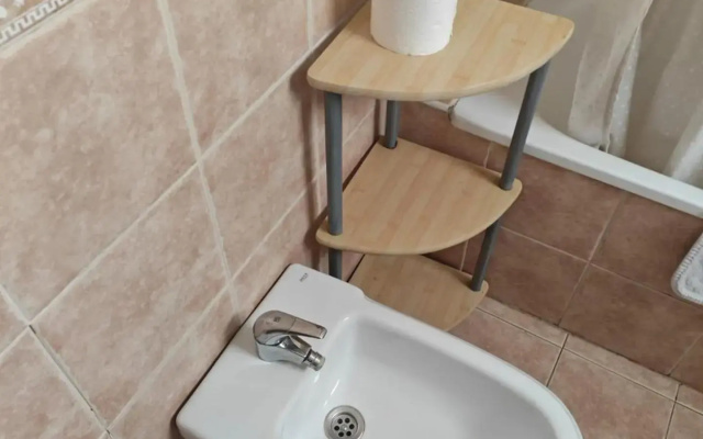 Central 2-Bed Apartment in Estepona Port