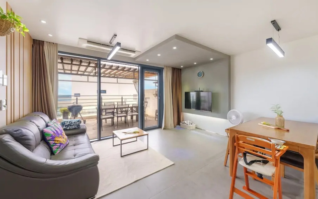 Gyeongju Wave Dokchae Poolvilla Pension