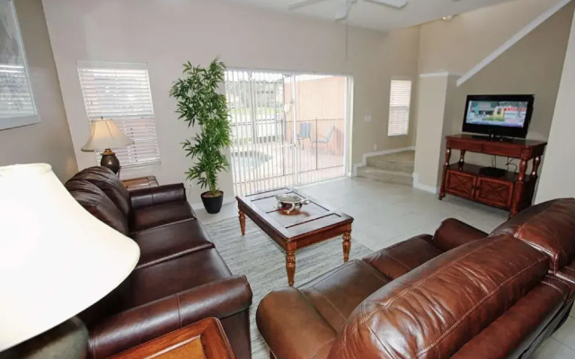 3175 Encantada