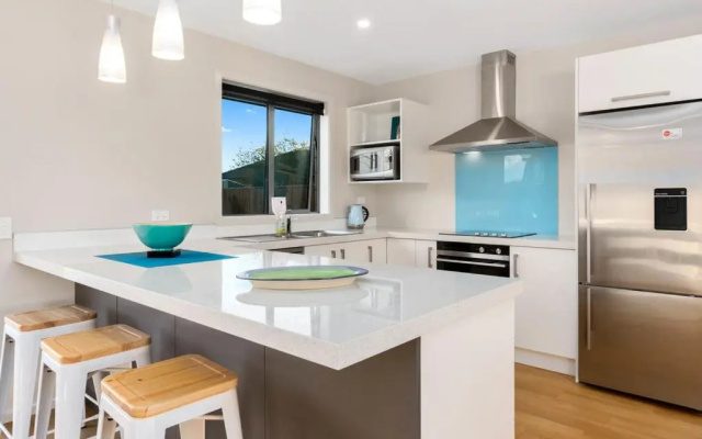 Pisa Oasis - Cromwell Holiday Home