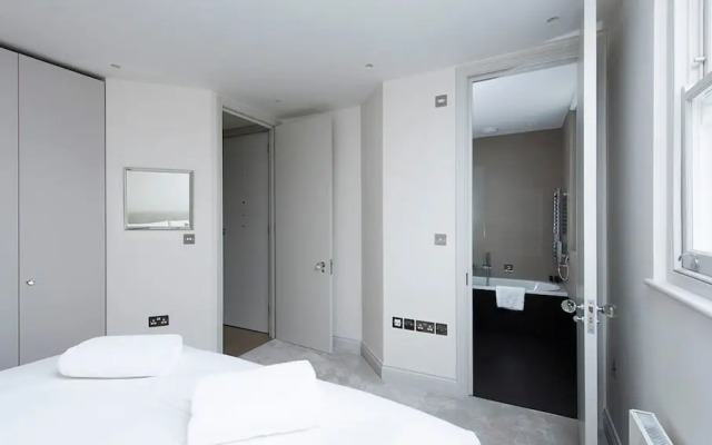 Bright and Modern 1BR flat in West London